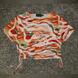 PrettyLittleThing| Abstract Print Ruched Side String Crop Top Graphic Tshirt